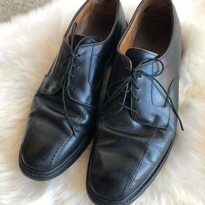 Allen Edmonds leather men’s dress shoe 10.5 black